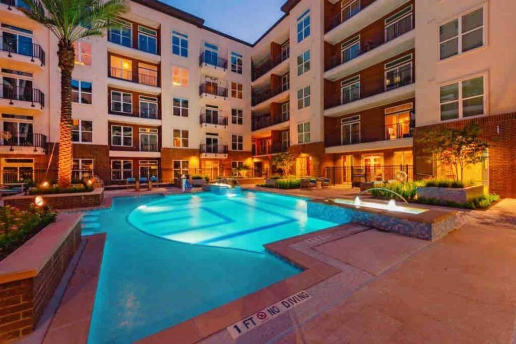 Downtown Living 1Br W/ Free Parking Garage Διαμέρισμα Χιούστον Εξωτερικό φωτογραφία